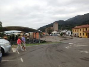 Callezuela, a la sombra del Gorfolí.